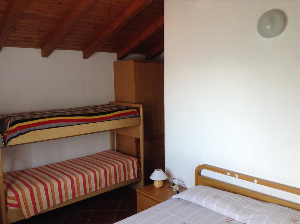 Agriturismo Runchee Vercana Szoba fotó